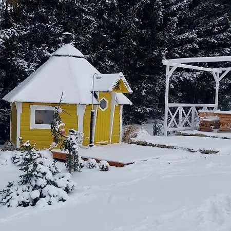 Pod Sudeckim Niebem بيت للعطل *